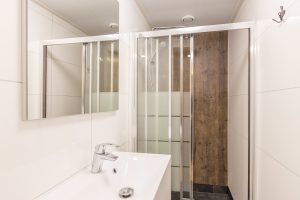 Picture of bathroom.